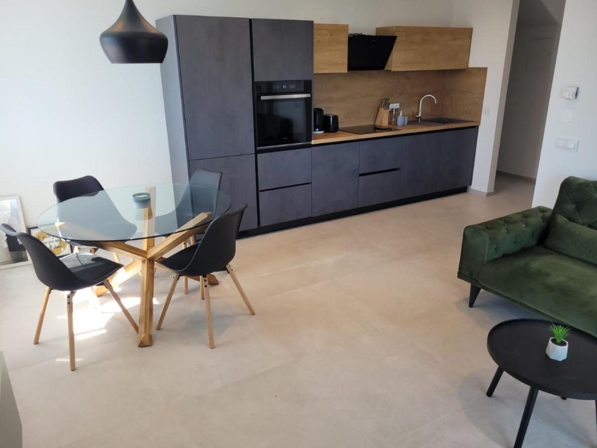 Appartement Haus Dalmatia With Heated Pool *