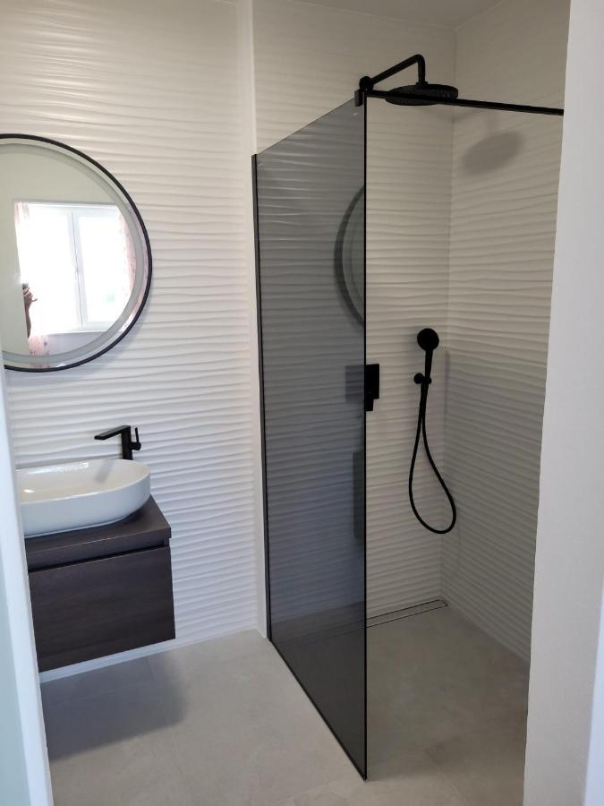 Haus Dalmatia With Heated Pool