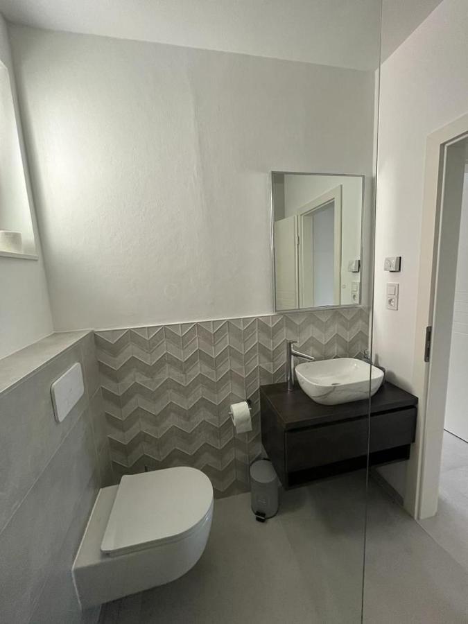 Haus Dalmatia With Heated Pool Appartement Bibinje