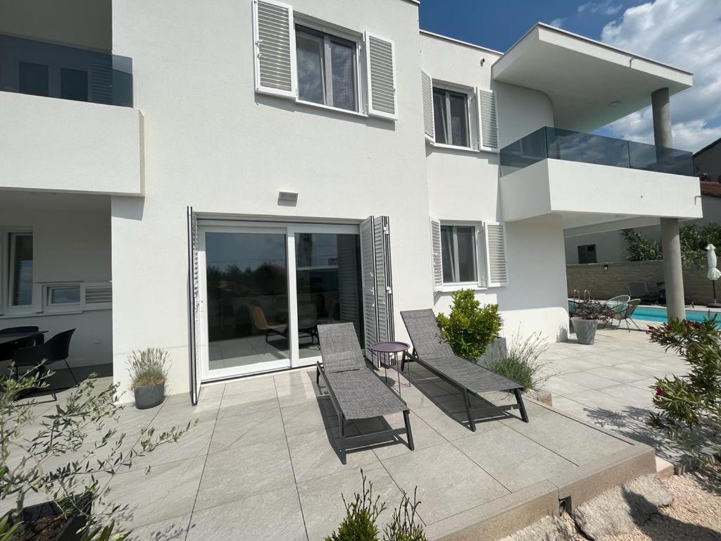 Appartement Haus Dalmatia With Heated Pool