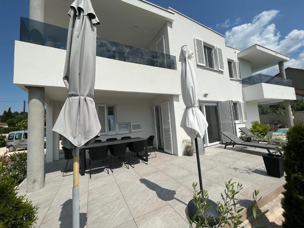 Haus Dalmatia With Heated Pool Bibinje